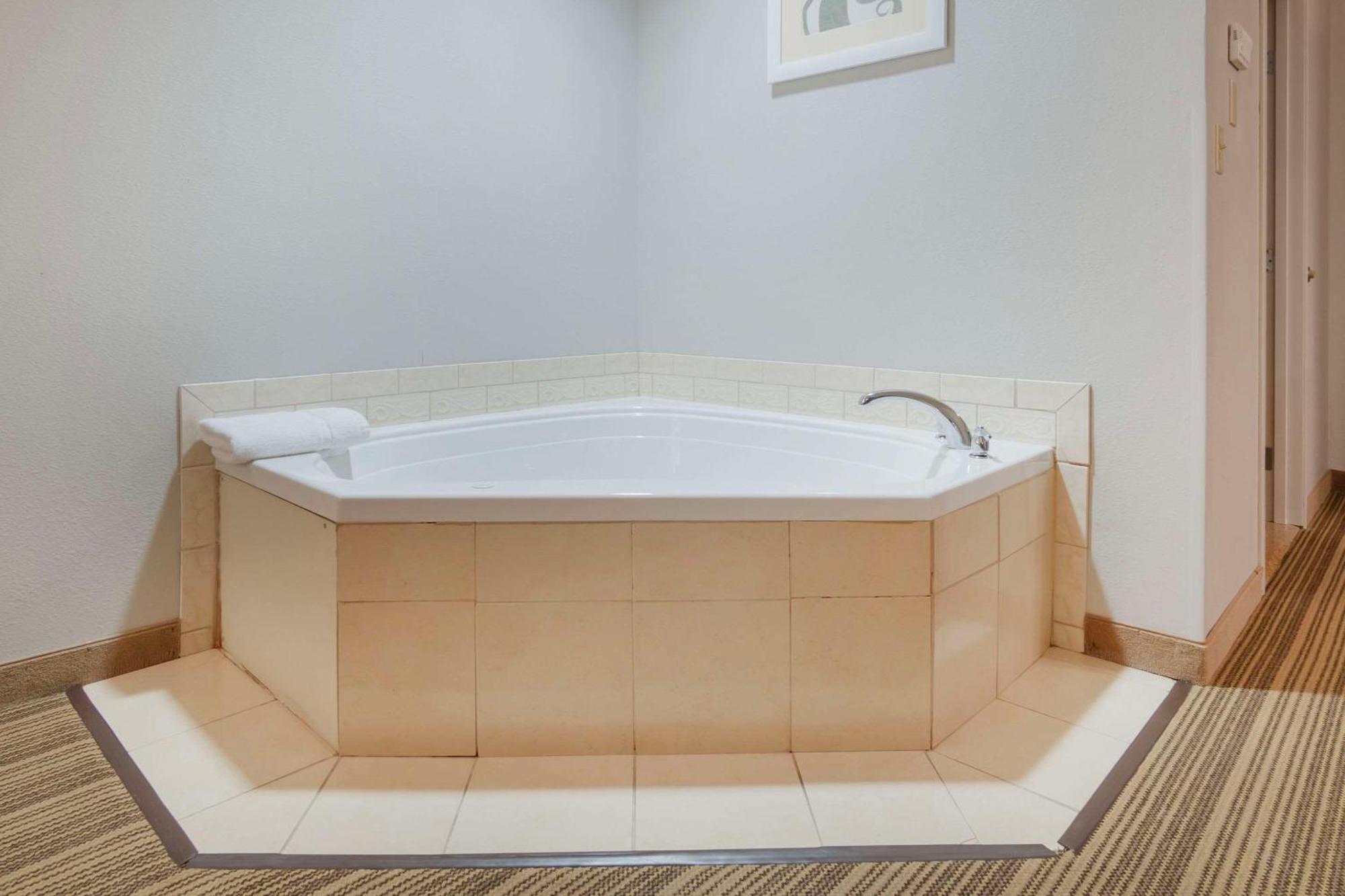 Country Inn & Suites By Radisson, Columbia, Mo Экстерьер фото